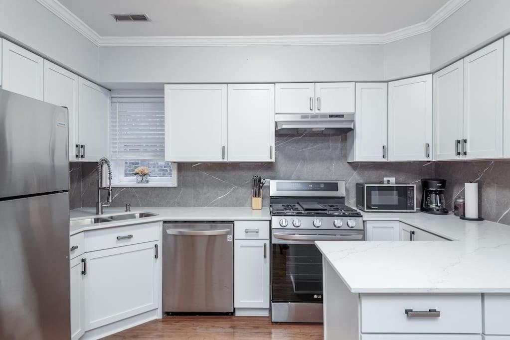 芝加哥Beautiful Remodeled Penthouse Unit In Old Town别墅 外观 照片